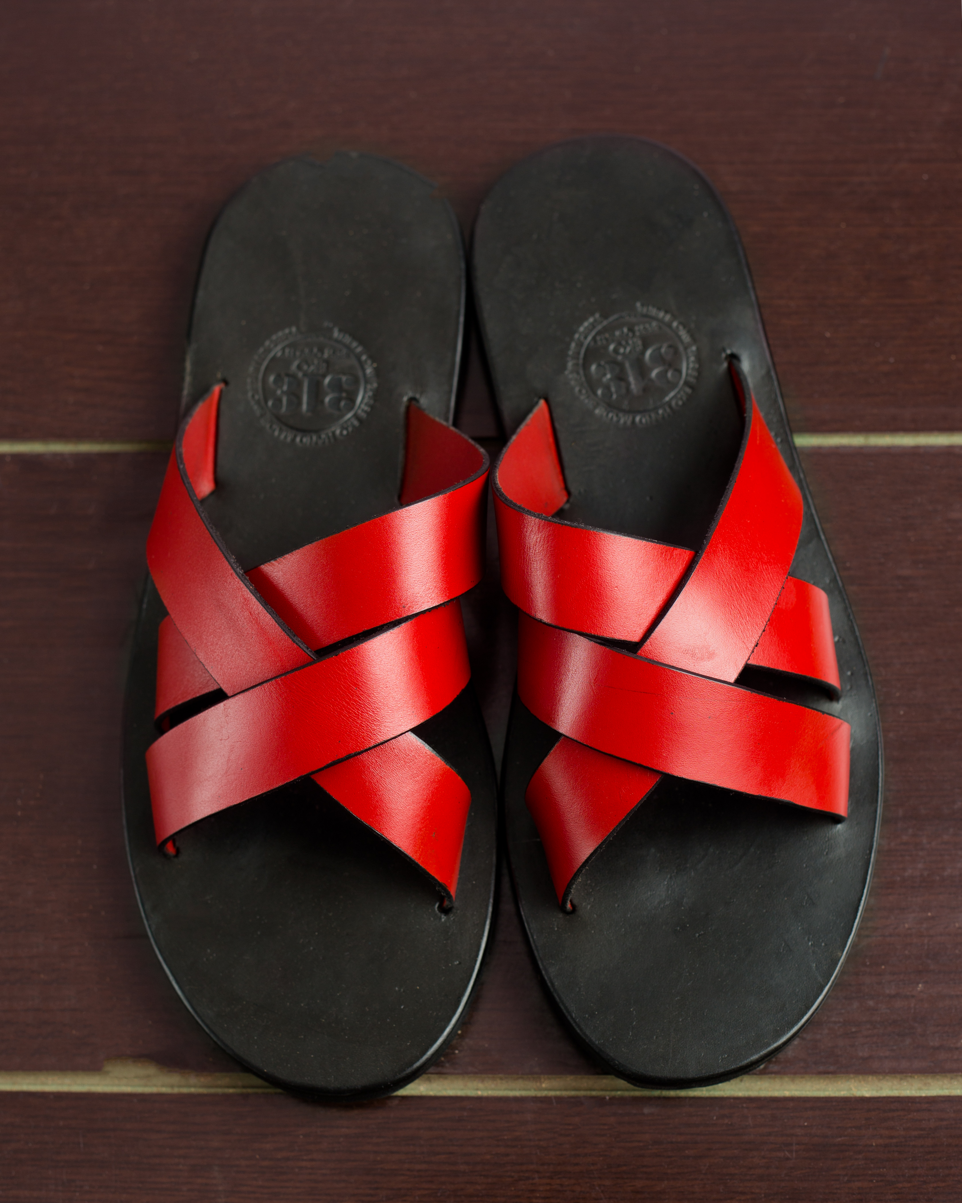 Wide Cross Slippers