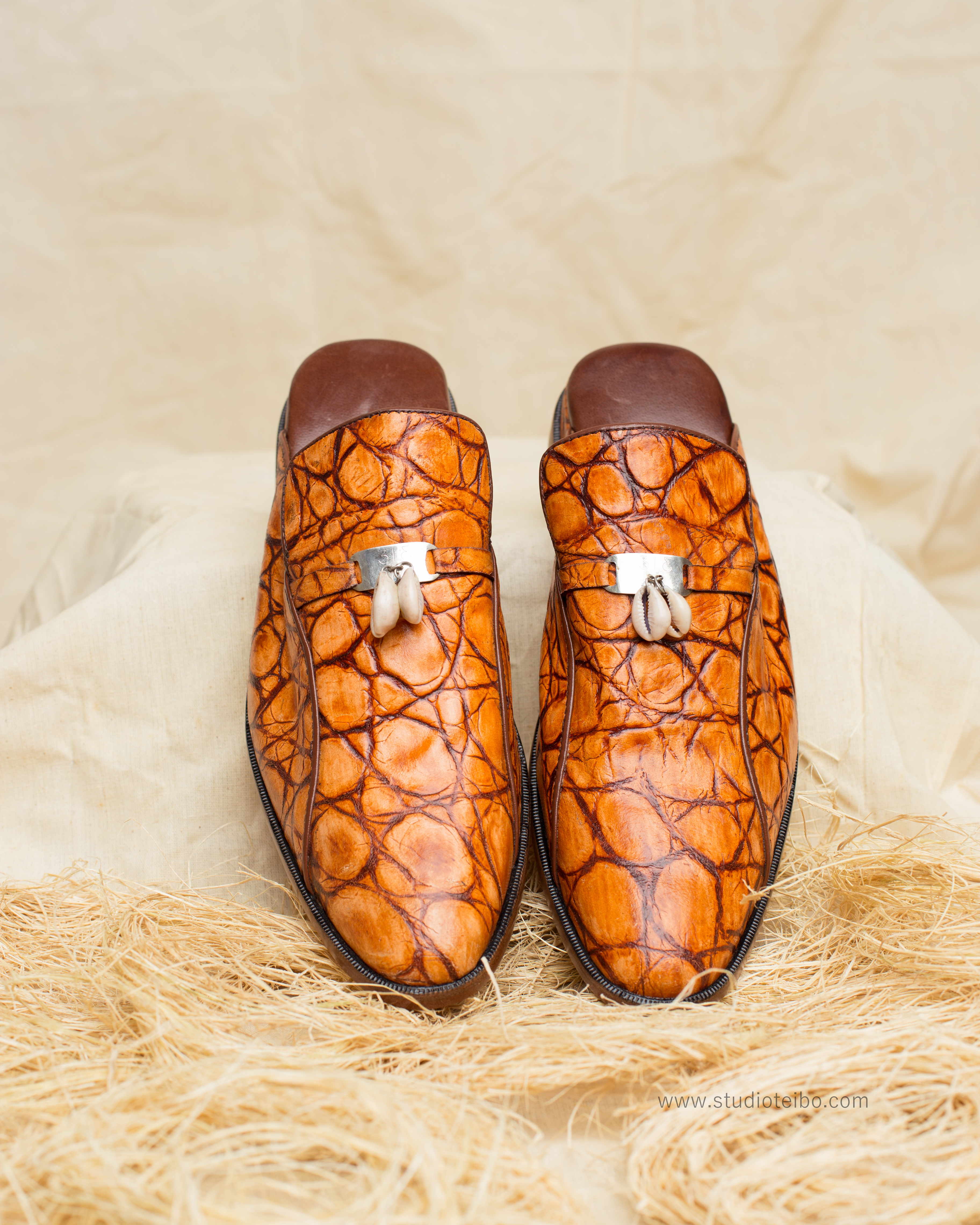 Coated Skin Half-Shoe